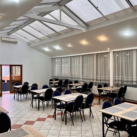 Hotel Akademia Кошице Экстерьер фото