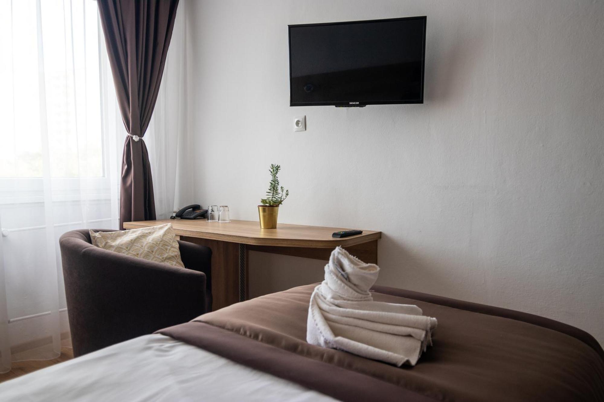 Hotel Akademia Кошице Экстерьер фото