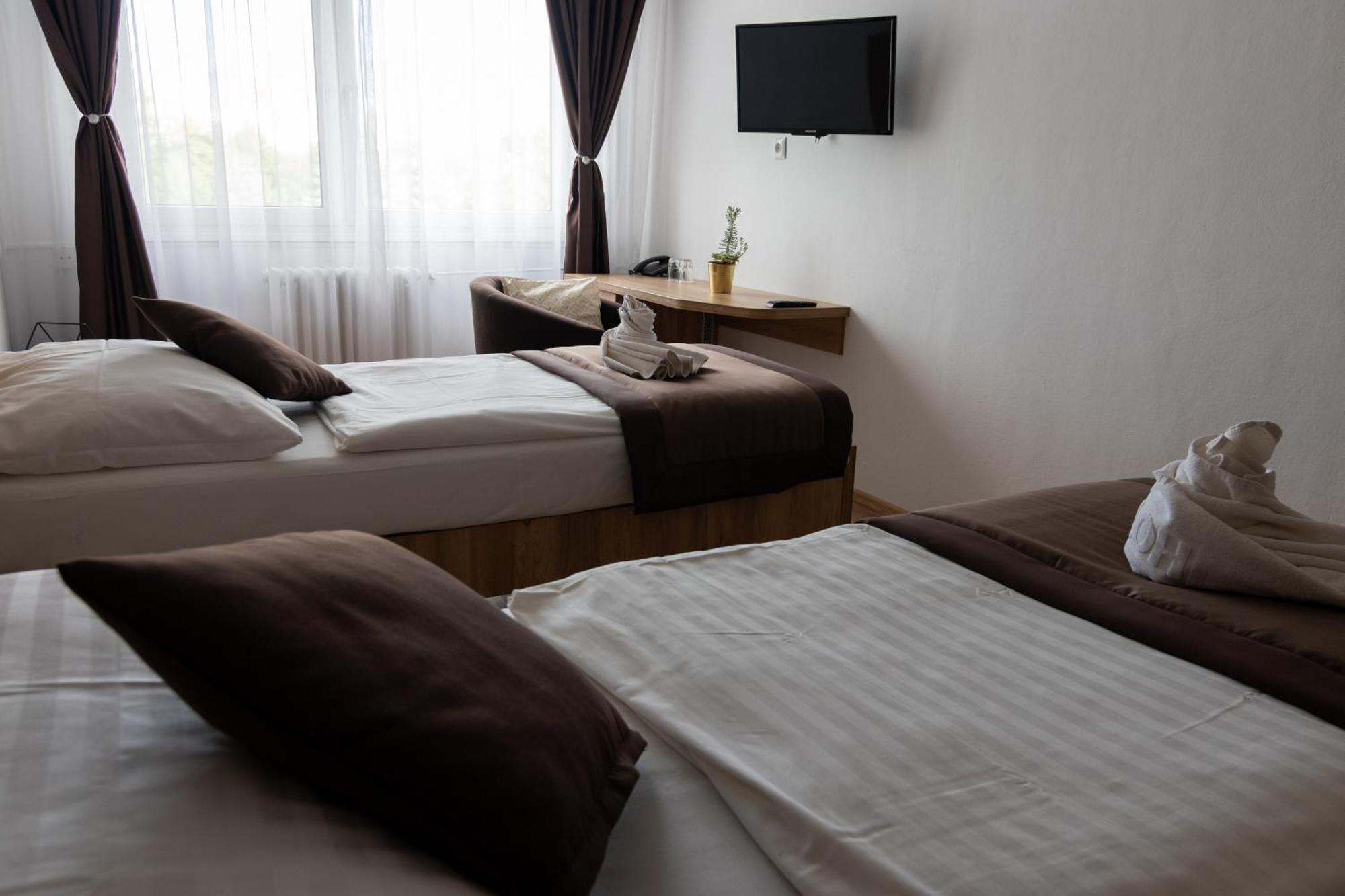 Hotel Akademia Кошице Экстерьер фото